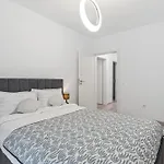 D&A Apartment With Private Parking