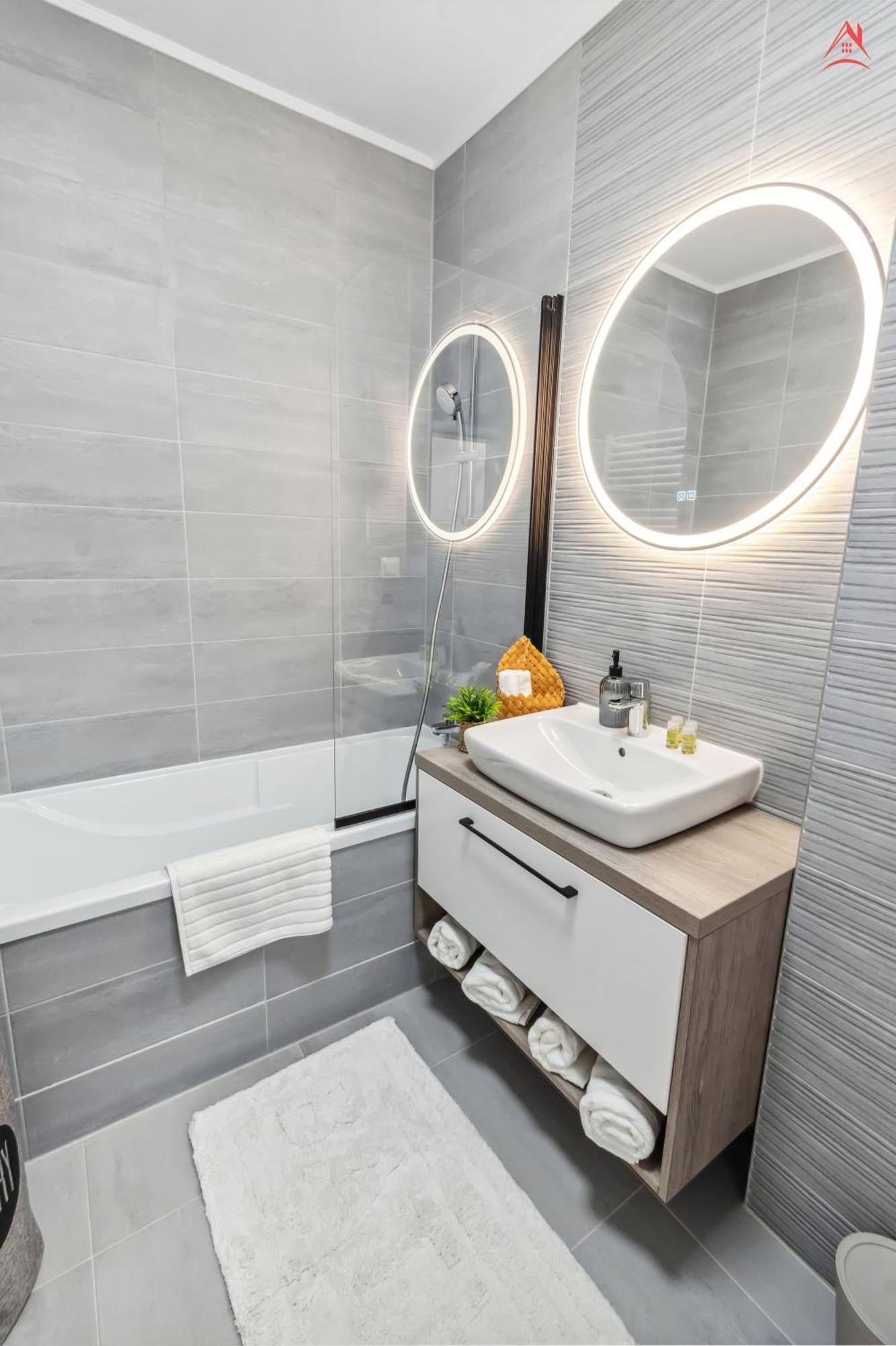Apartment D&a With Private Parking